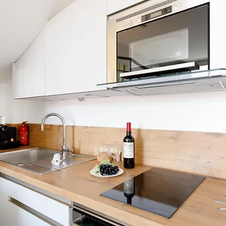 Aya's Duplex Yourhosthelper Lägenhet *