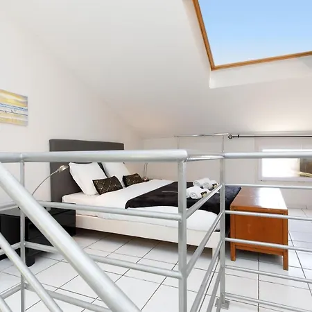 Aya's Duplex Yourhosthelper Lägenhet *