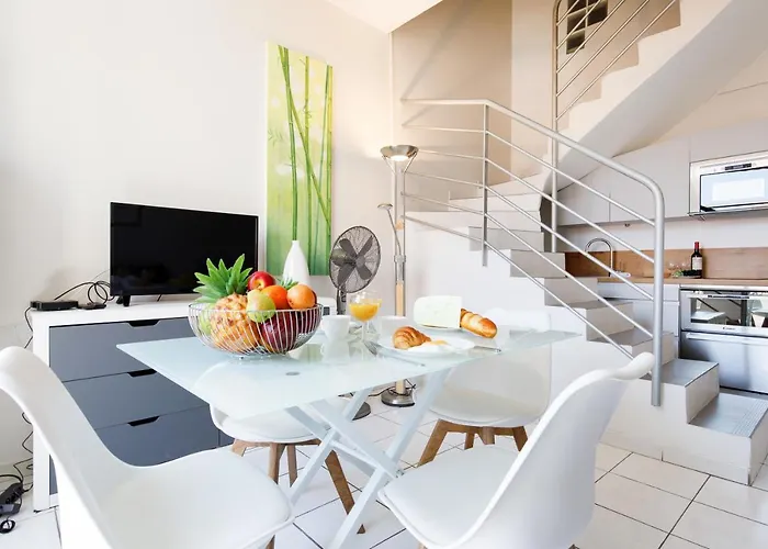 Daire Aya's Duplex Yourhosthelper Cannes